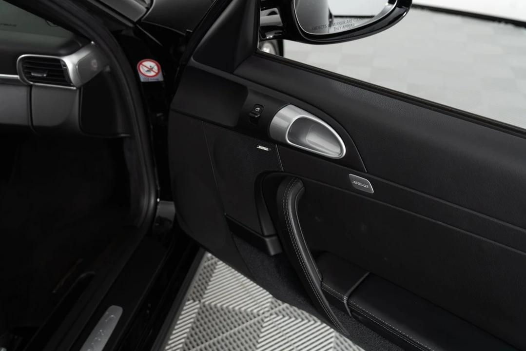 2005 Porsche - Image 15 of 31