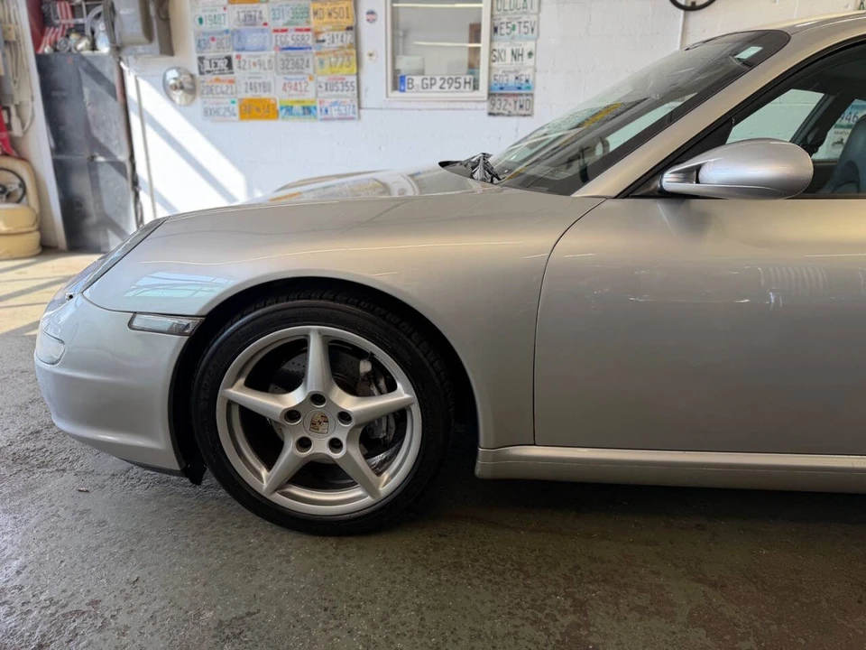 2005 Porsche 997 Carrera - Image 5 of 21