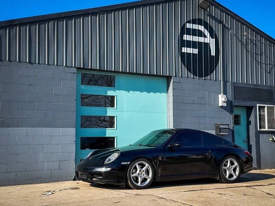 2005 Porsche 997 Carrera - Image 2 of 15