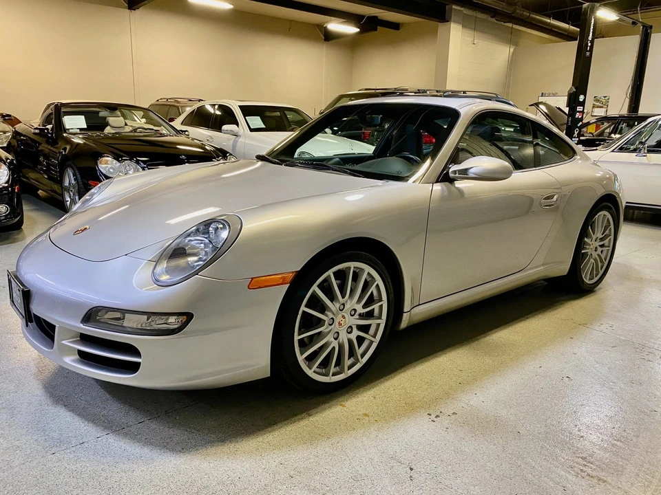 2005 Porsche 997 Carrera - Image 2 of 31