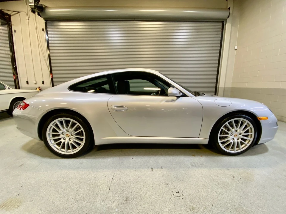 2005 Porsche 997 Carrera - Image 11 of 31