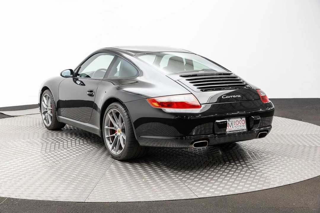 2005 Porsche - Image 6 of 31