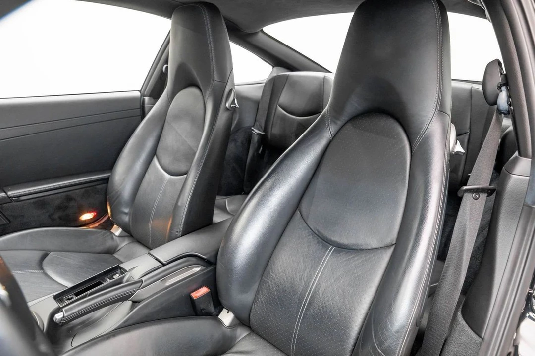 2005 Porsche - Image 14 of 31