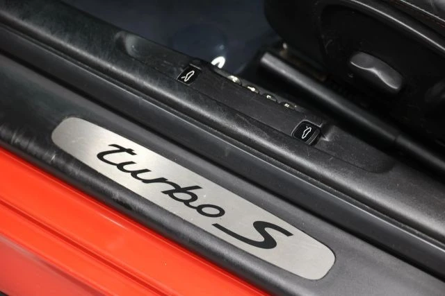 2005 Porsche 996 Turbo - Image 15 of 21