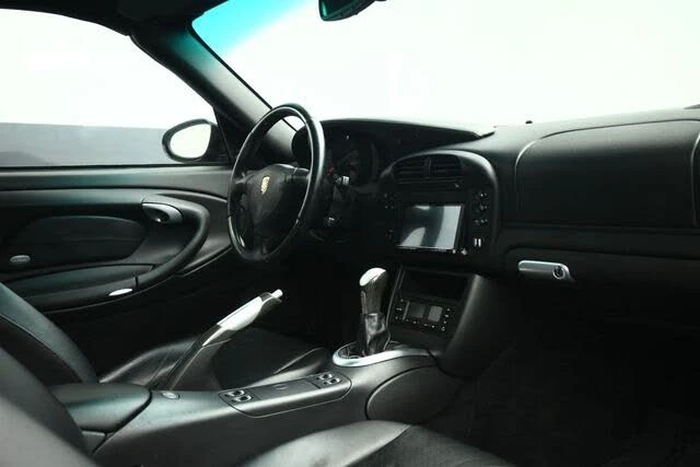 2005 Porsche 996 Turbo - Image 12 of 31