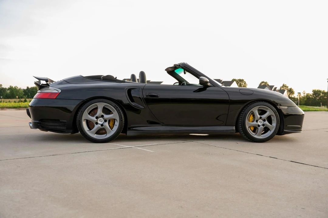 2005 Porsche 996 Turbo - Image 14 of 31