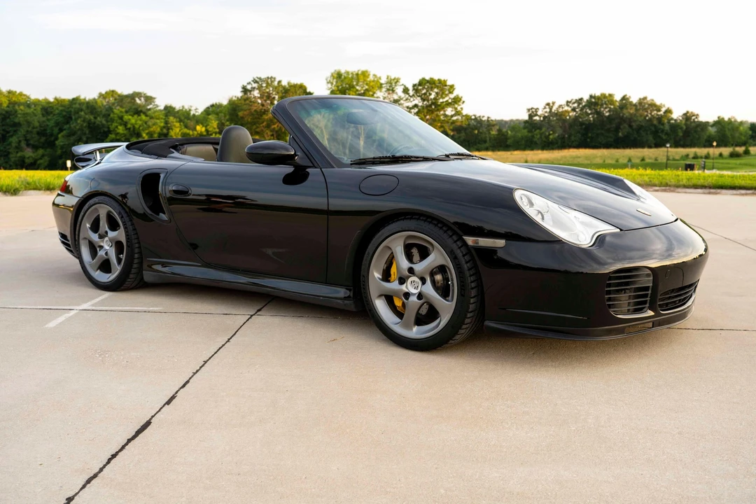 2005 Porsche 996 Turbo - Image 13 of 31