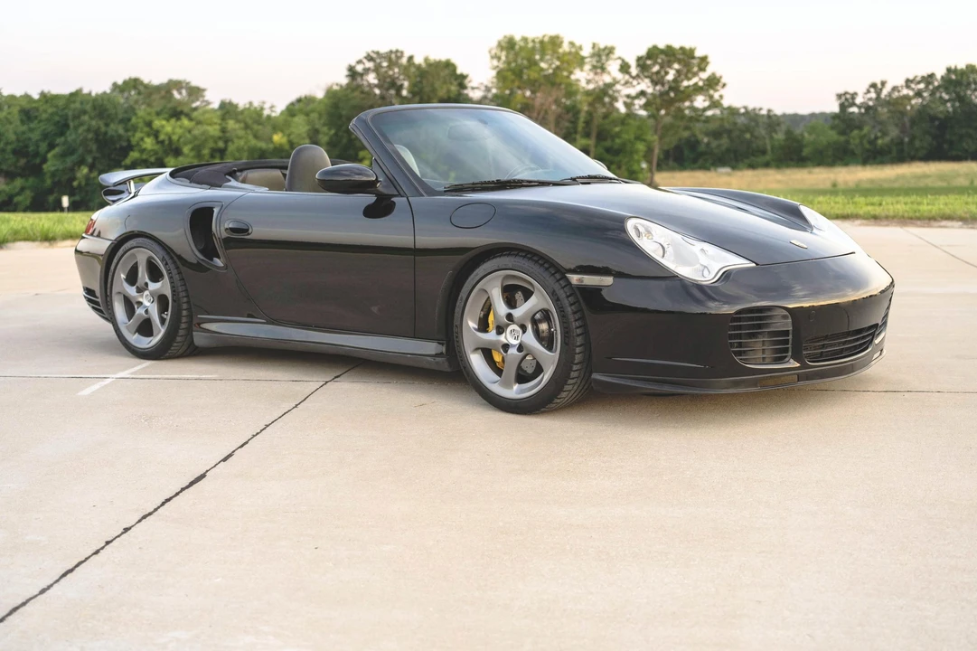 2005 Porsche 996 Turbo - Image 12 of 31