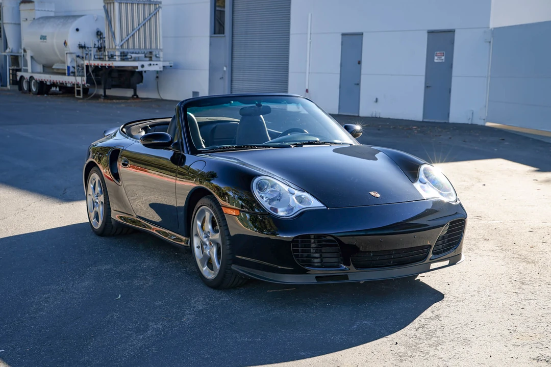 2005 Porsche 996 Turbo - Image 13 of 31