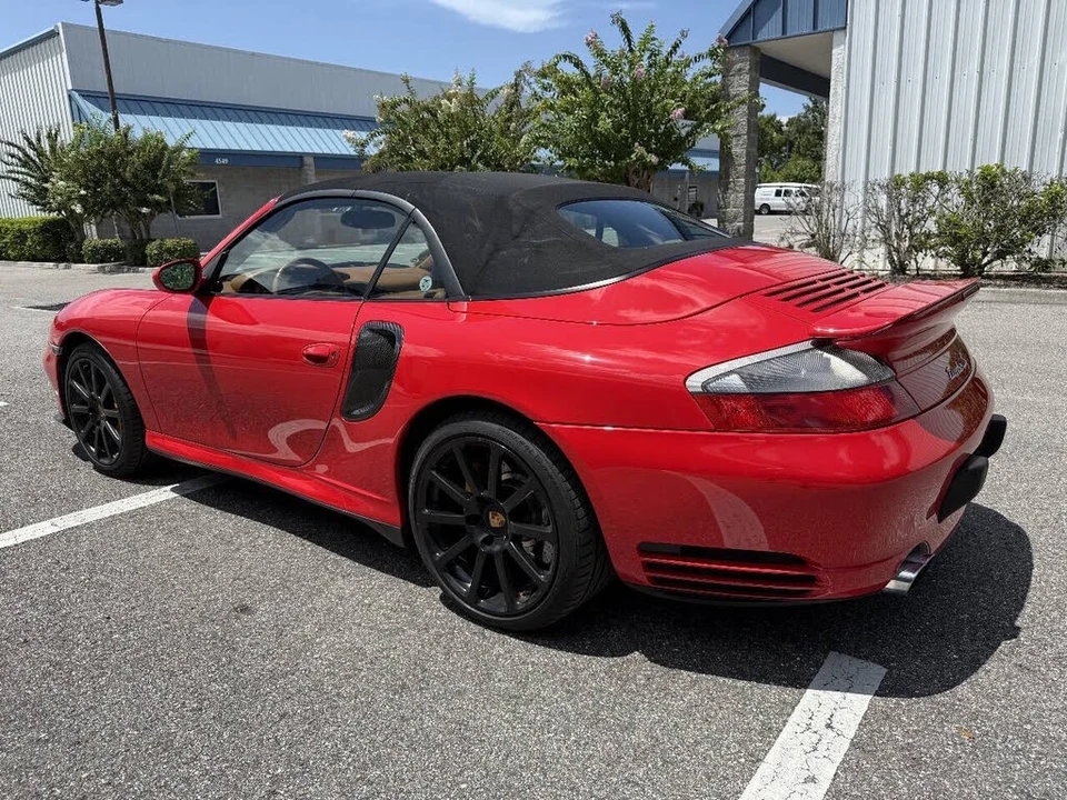 2005 Porsche 996 Turbo - Image 13 of 31