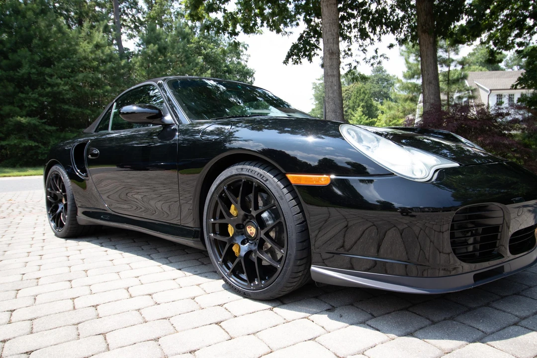 2005 Porsche 996 Turbo - Image 13 of 31