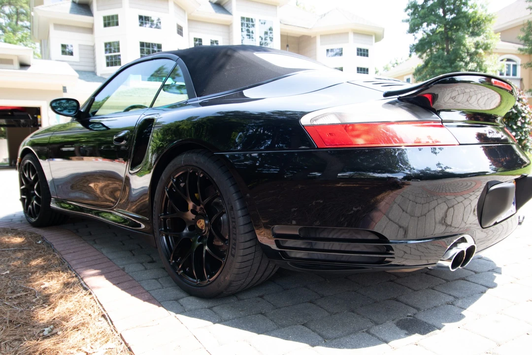 2005 Porsche 996 Turbo - Image 9 of 31