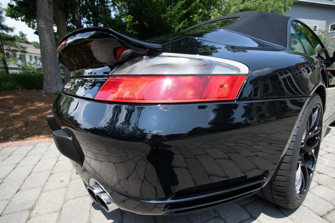 2005 Porsche 996 Turbo - Image 30 of 31