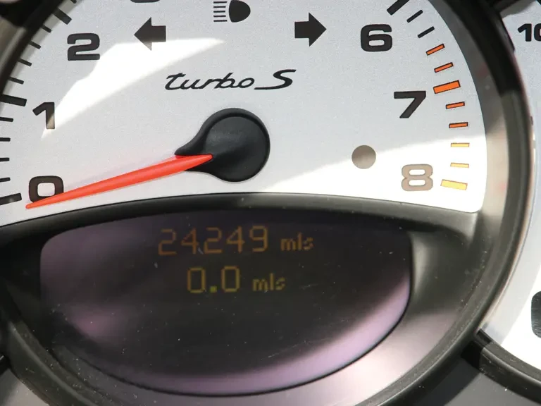 2005 Porsche 996 Turbo - Image 9 of 15