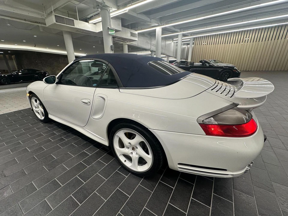 2005 Porsche 996 Turbo - Image 11 of 30