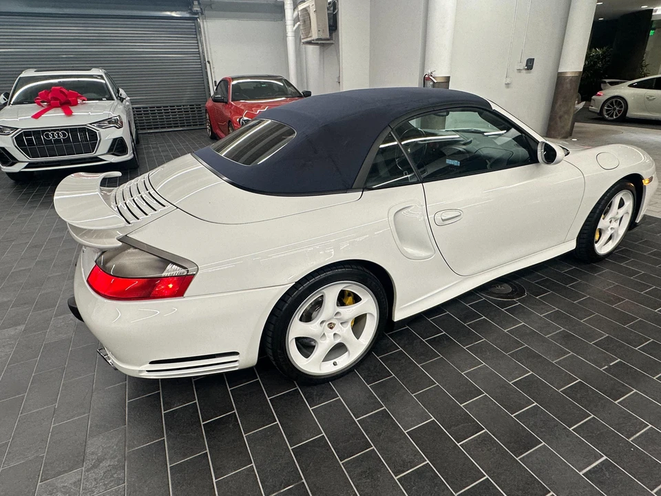 2005 Porsche 996 Turbo - Image 15 of 30