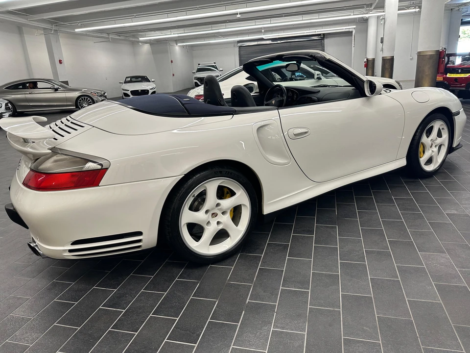 2005 Porsche 996 Turbo - Image 16 of 30