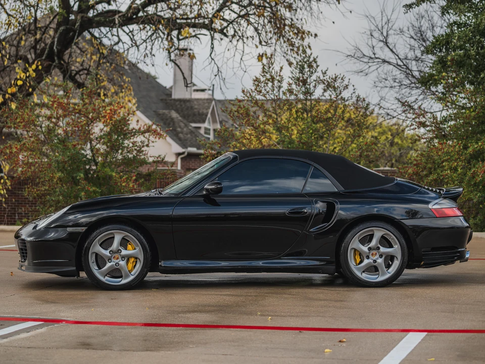2005 Porsche 996 Turbo - Image 16 of 31