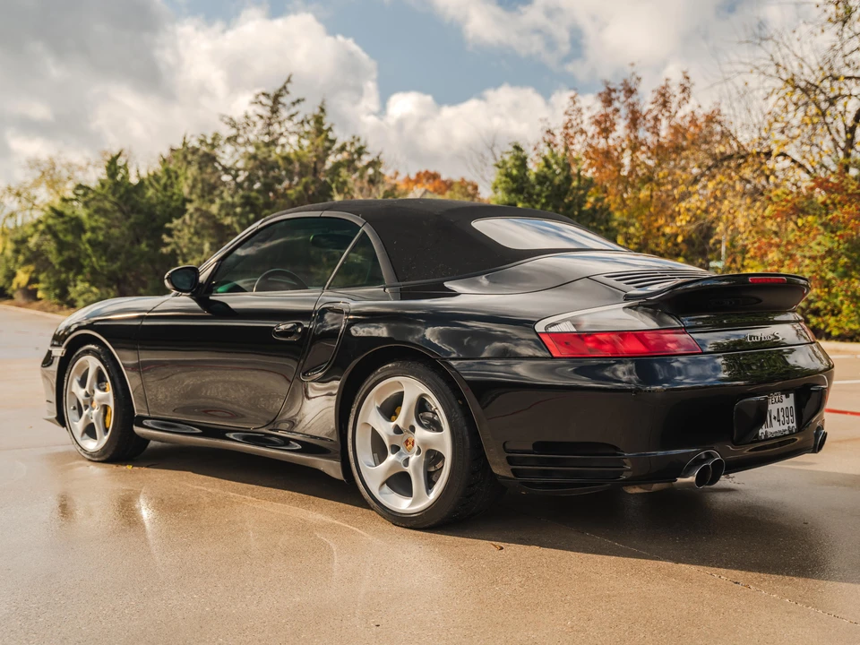 2005 Porsche 996 Turbo - Image 17 of 31