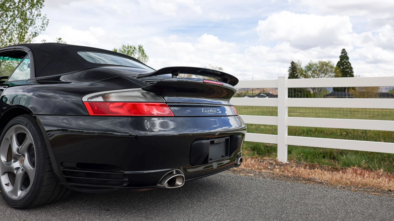 2005 Porsche 997 Turbo S - Image 18 of 31