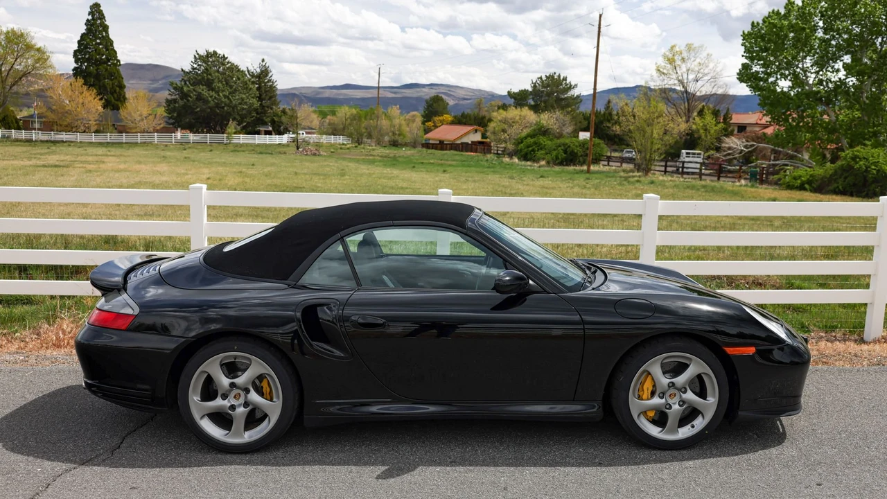 2005 Porsche 997 Turbo S - Image 17 of 31