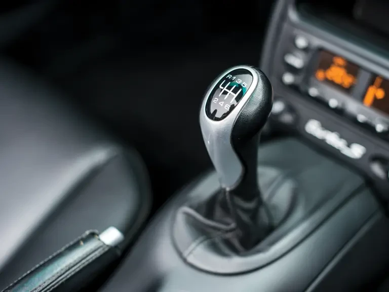2005 Porsche 996 Turbo - Image 15 of 30