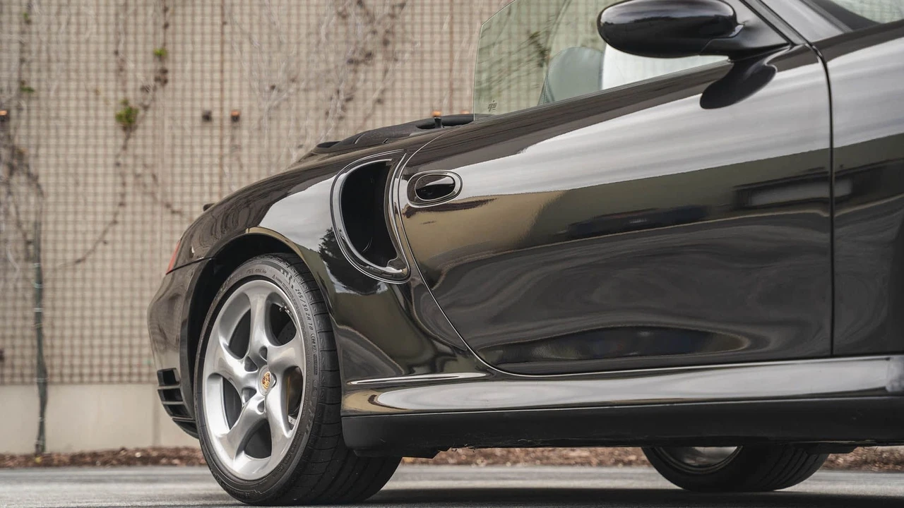 2005 Porsche 997 Turbo S - Image 15 of 31