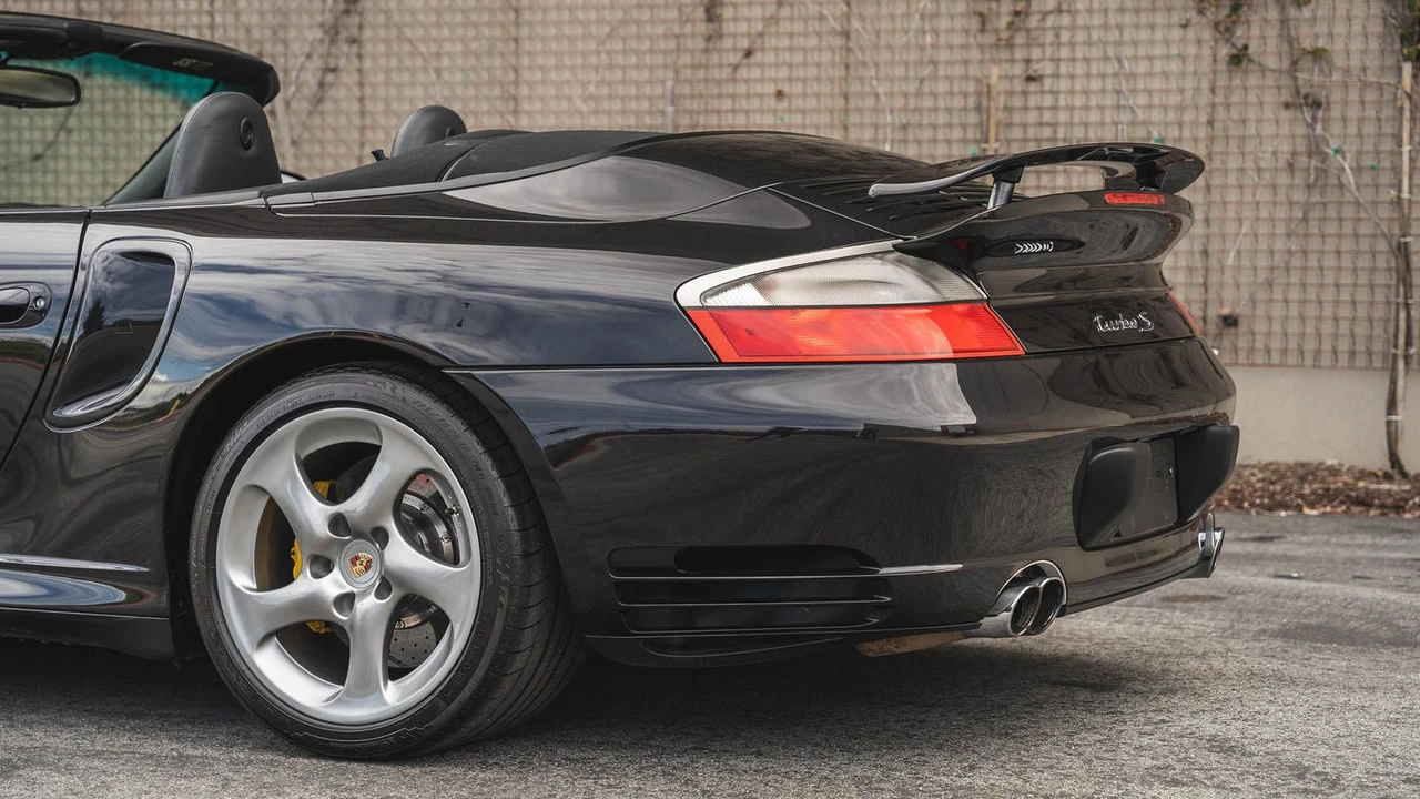 2005 Porsche 997 Turbo S - Image 12 of 31