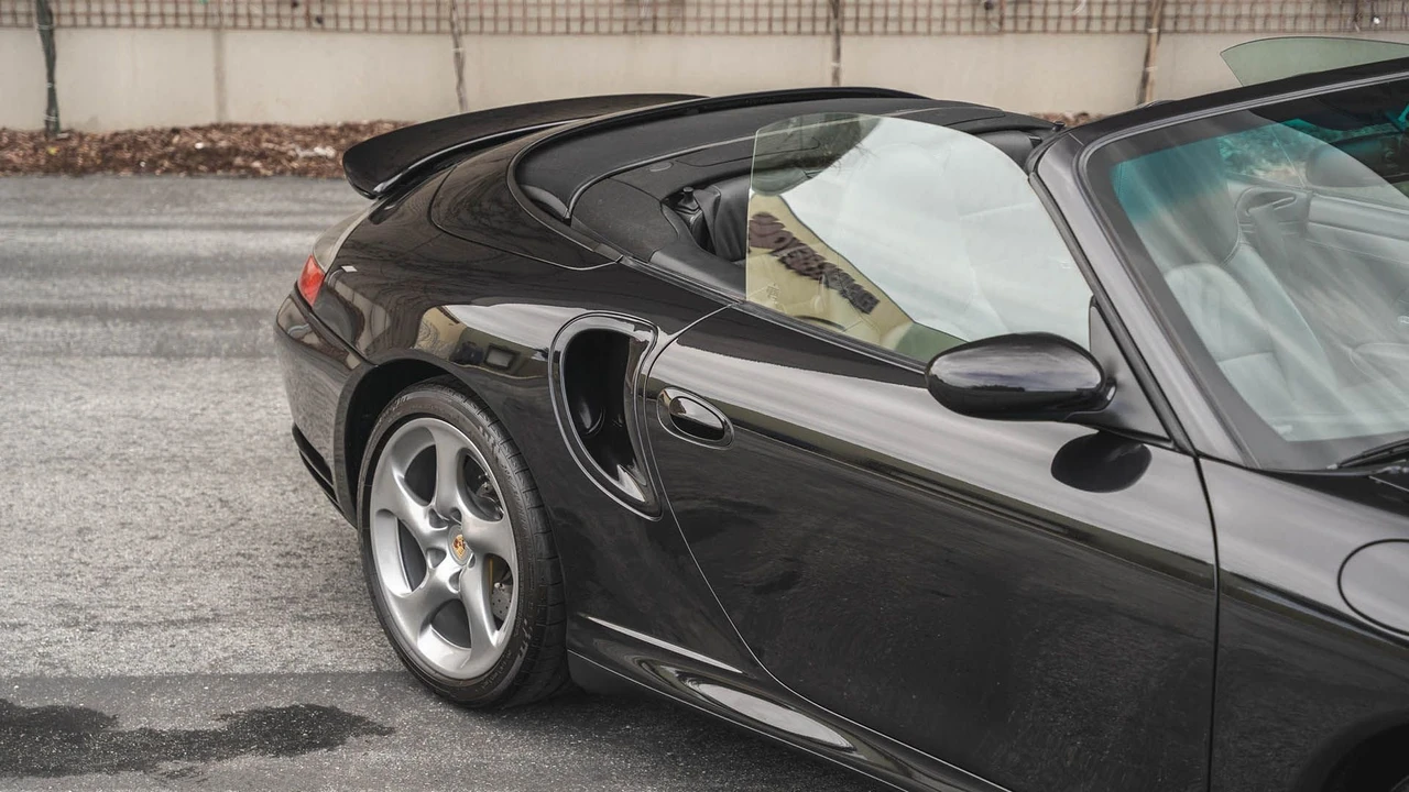 2005 Porsche 997 Turbo S - Image 11 of 31