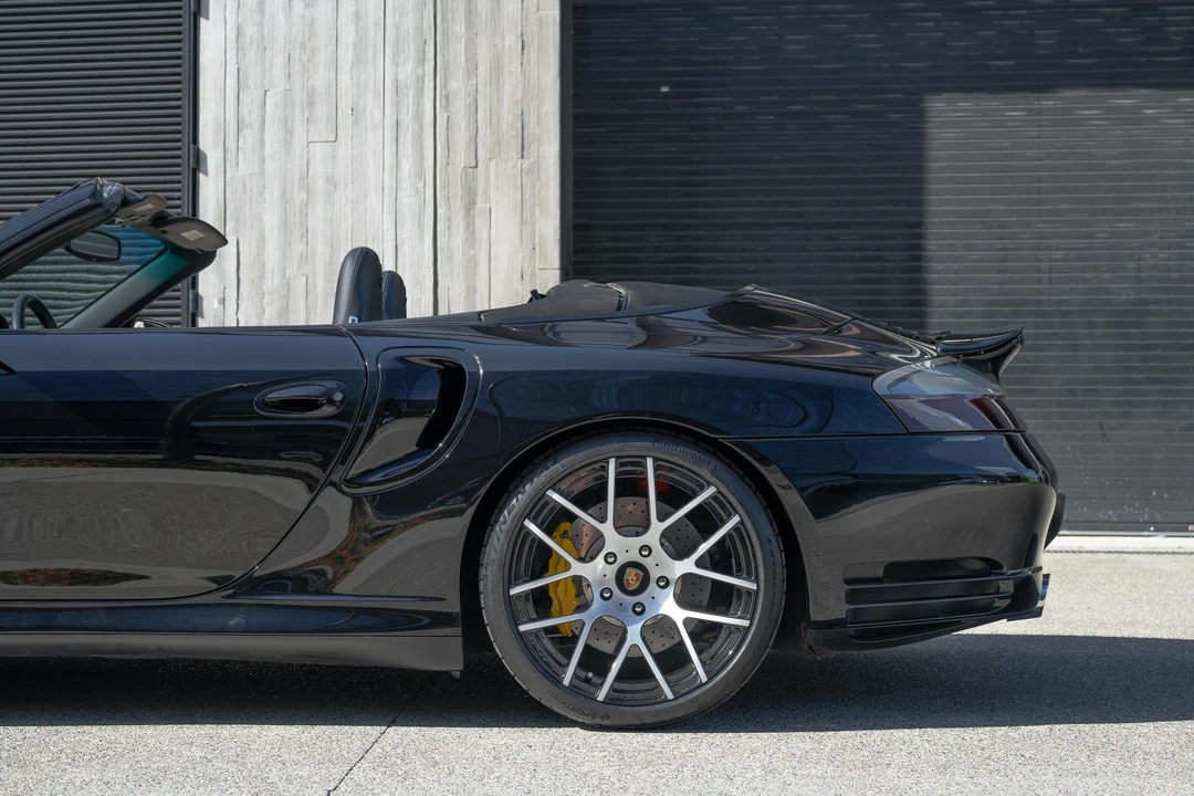 2005 Porsche 996 Turbo - Image 23 of 31