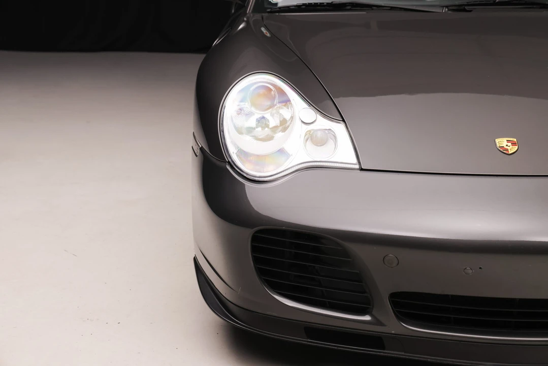 2005 Porsche 996 Turbo - Image 25 of 31