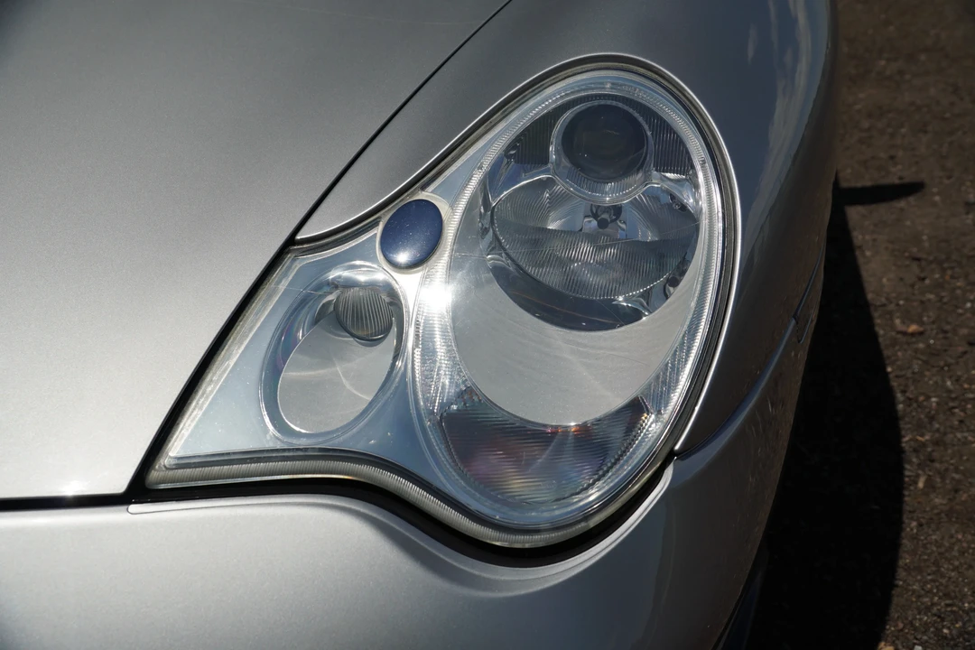 2005 Porsche 996 Turbo - Image 14 of 31