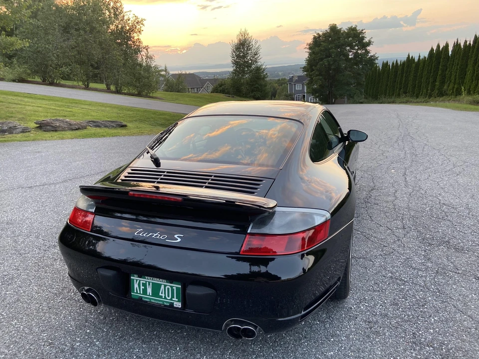 2005 Porsche 996 Turbo - Image 9 of 31