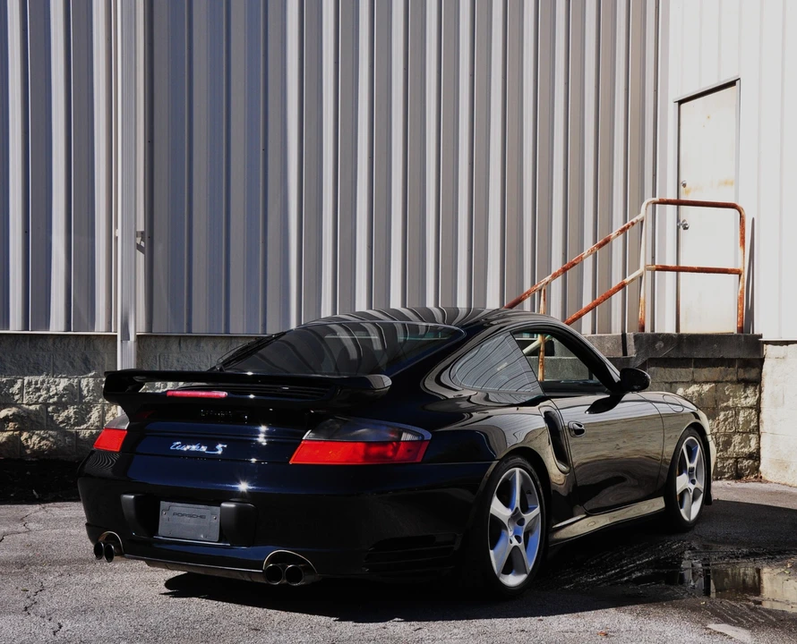 2005 Porsche 996 Turbo - Image 14 of 31