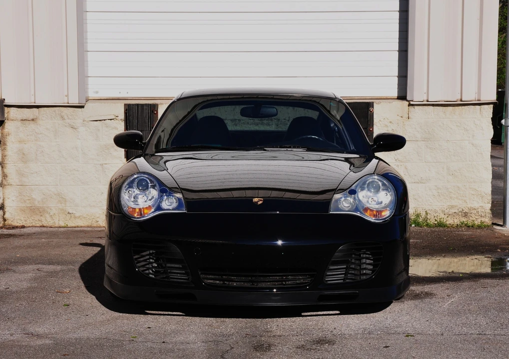 2005 Porsche 996 Turbo - Image 8 of 31