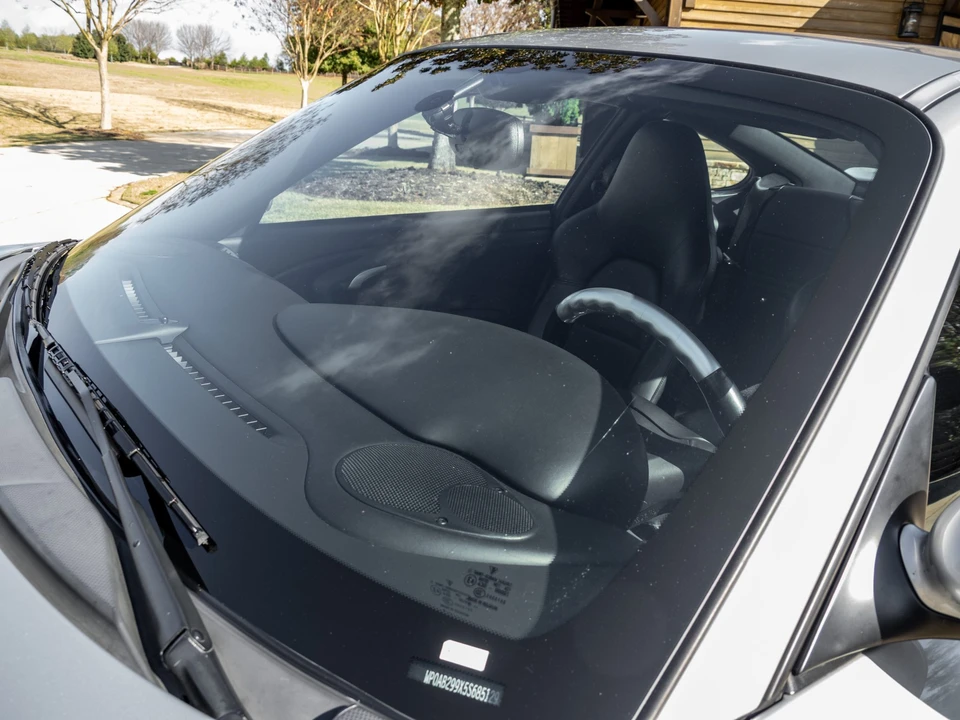 2005 Porsche 996 Turbo - Image 14 of 31