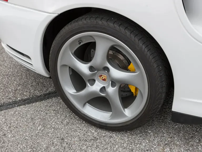 2005 Porsche 996 Turbo - Image 11 of 31