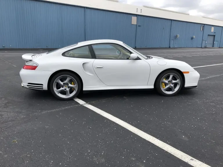 2005 Porsche 996 Turbo - Image 30 of 31