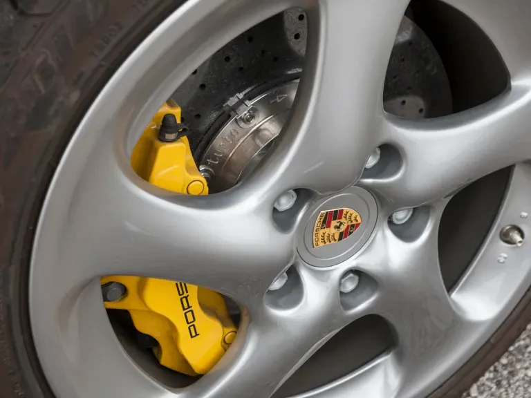 2005 Porsche 996 Turbo - Image 12 of 31