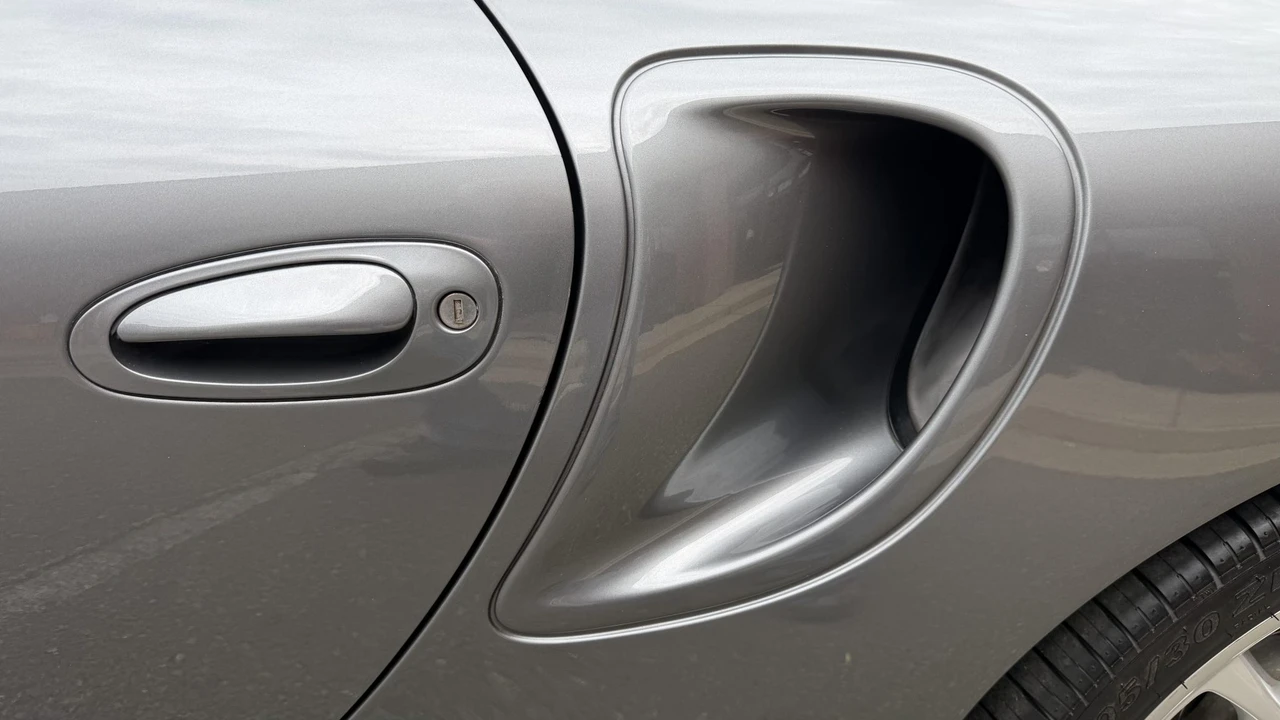2005 Porsche 996 Turbo - Image 28 of 31
