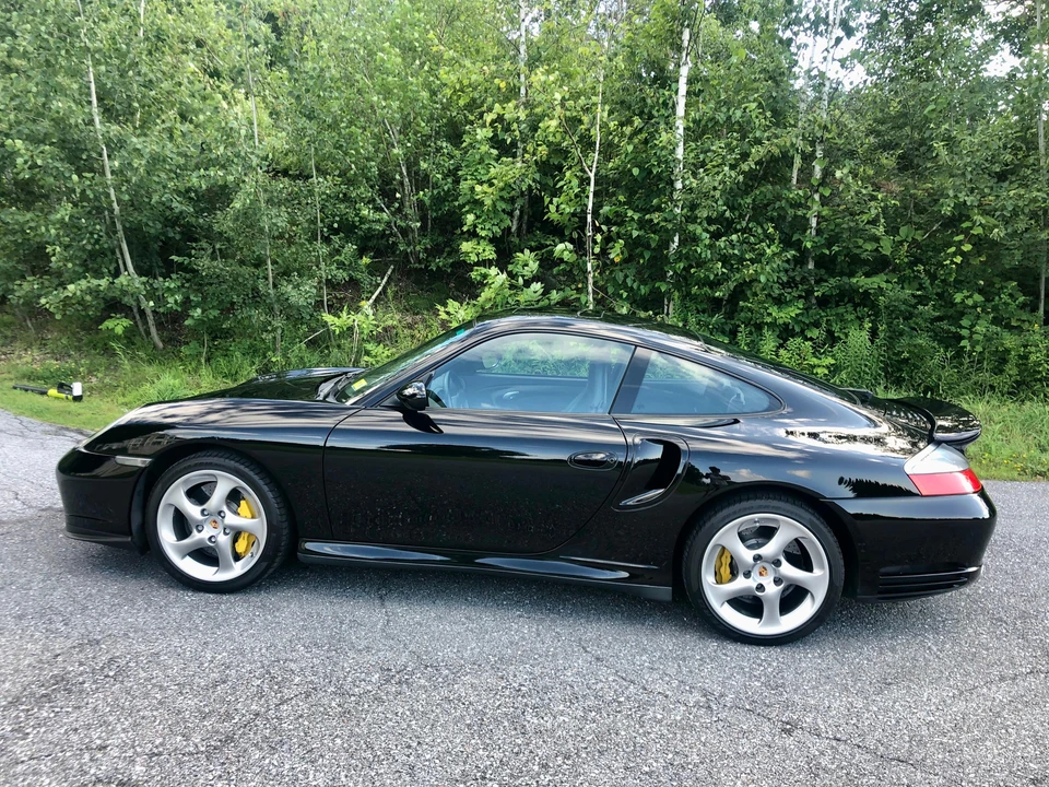 2005 Porsche 996 Turbo - Image 15 of 31