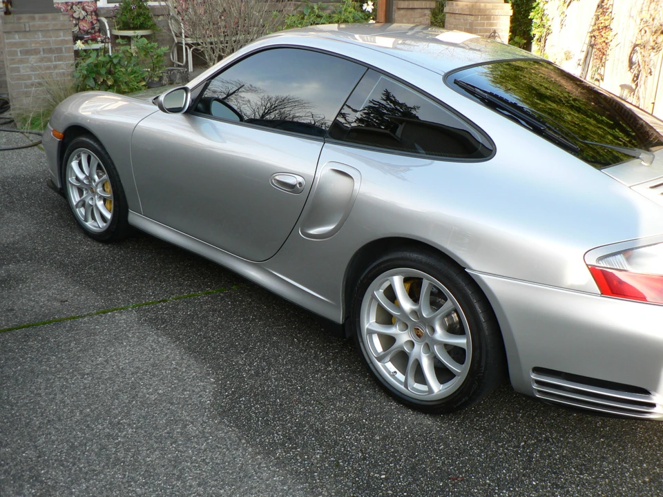 2005 Porsche 996 Turbo - Image 14 of 31