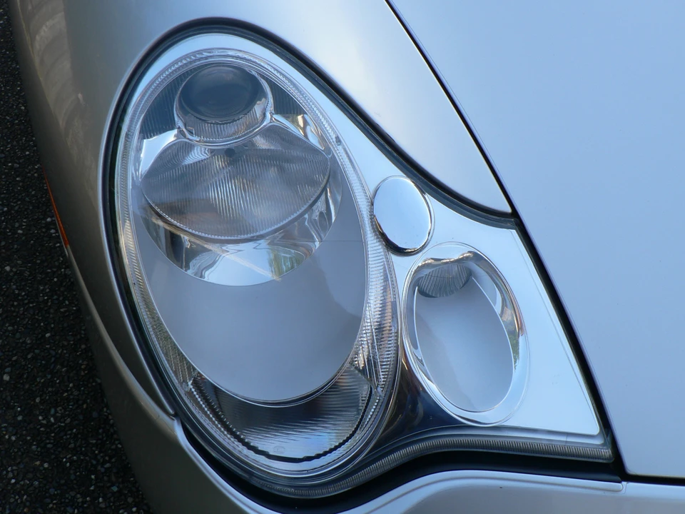 2005 Porsche 996 Turbo - Image 16 of 31