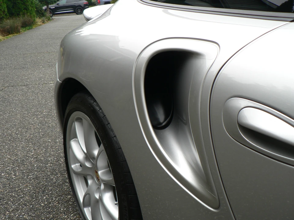 2005 Porsche 996 Turbo - Image 25 of 31