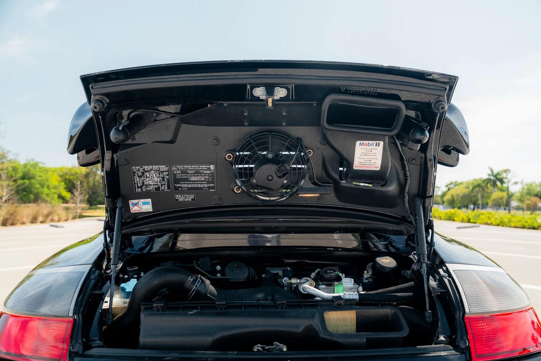 2005 Porsche 996 Turbo - Image 16 of 31