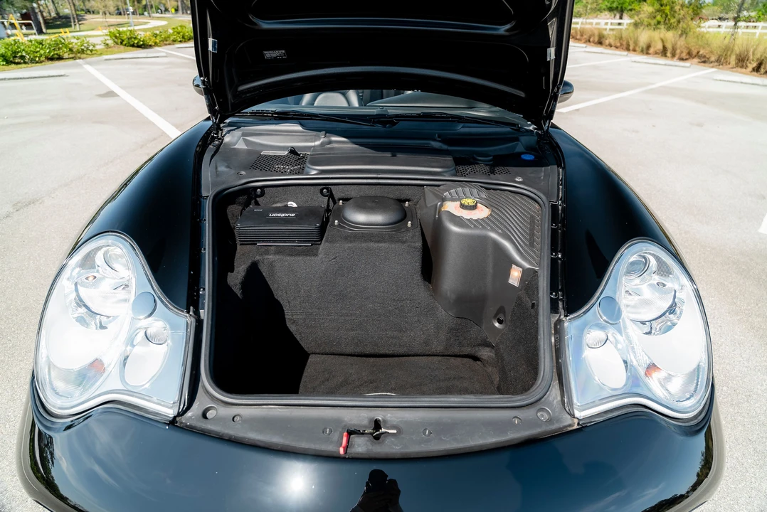 2005 Porsche 996 Turbo - Image 11 of 31