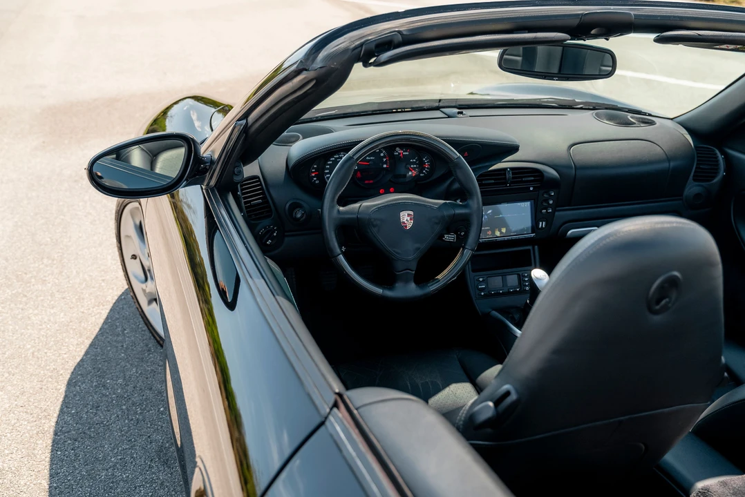 2005 Porsche 996 Turbo - Image 13 of 31