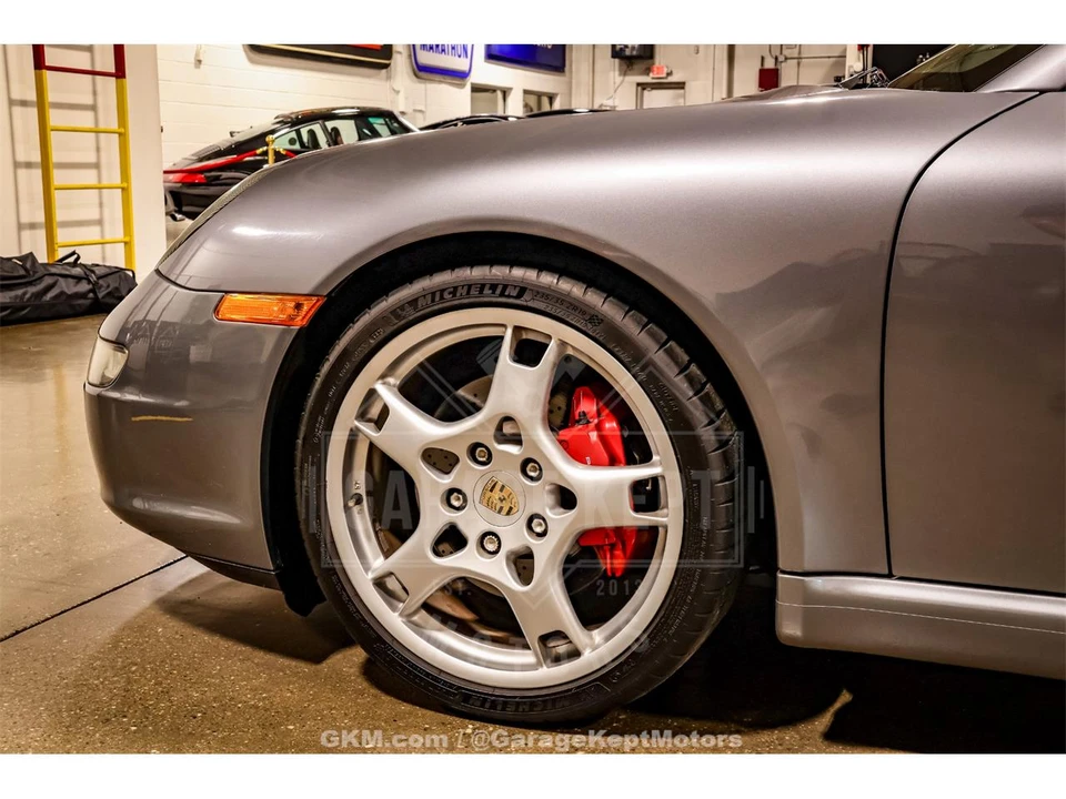 2005 Porsche 997 Carrera - Image 28 of 31