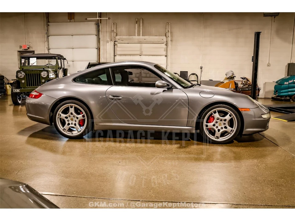 2005 Porsche 997 Carrera - Image 10 of 31