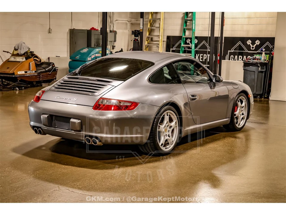 2005 Porsche 997 Carrera - Image 8 of 31